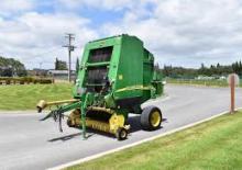 Rundballenpressen John Deere 592 Premium