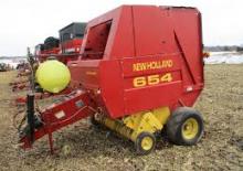 Rundballenpressen Ford-NH 654
