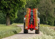 Scheiben- u. Zinkeneggen Väderstad Carrier X 425