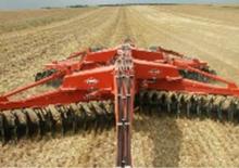 Scheiben- u. Zinkeneggen Kuhn Discover XM 28