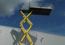 Scherenbühnen auf Rädern MBB Holland-Lift A 151 DV 25