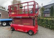 Scherenbühnen auf Rädern German Standard Lift S 90 E 16 N