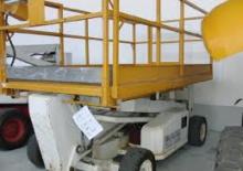 Scherenbühnen auf Rädern Genie TKD V 2470 RT