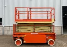 Scherenbühnen auf Rädern MBB Holland-Lift Y 83 EL 12