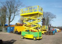 Scherenbühnen auf Rädern Iteco PE 110