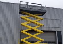 Scherenbühnen auf Rädern Liftlux SL 172-18