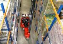 Schmalgang-Gabelstapler VNA Flexi MAX 25S+