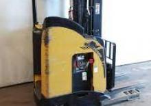 Schubstapler Elektro Yale NR040DB