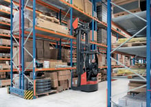 Schubstapler Elektro Linde R16X duplex