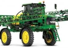 Selbstfahrende Feldspritzen John Deere 4630