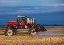 Selbstfahrende Feldspritzen Massey Ferguson MF 9130 Plus