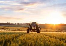 Selbstfahrende Feldspritzen Case IH Patriot 250