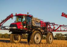 Selbstfahrende Feldspritzen Case IH Patriot 4430