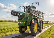 Selbstfahrende Feldspritzen John Deere R4150i