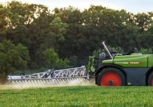 Selbstfahrende Feldspritzen Fendt Rogator 655