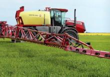 Selbstfahrende Feldspritzen Hardi SARITOR 4000