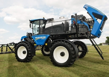 Selbstfahrende Feldspritzen New Holland SP310F