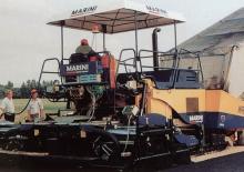 Straßenfertiger auf Ketten Marini MF 905