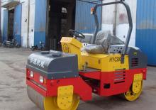 Tandem-Vibrowalzen YTO HYC303