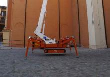 Teleskoparbeitsbühnen auf Rädern Easy Lift R260WHY