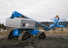 Teleskoparbeitsbühnen auf Raupen Genie S-60 TraX