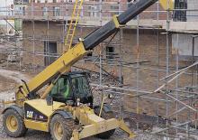 Teleskopen starr Caterpillar TH 63