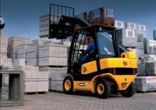 Teleskopen starr JCB TLT25D-HL