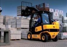 Teleskopen starr JCB TLT25D