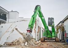 Umschlagmaschinen Sennebogen 825R E 