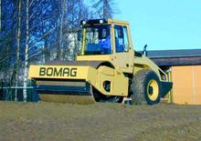 Walzenzüge Bomag BW 211 D-4