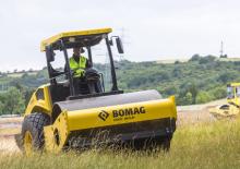 Walzenzüge Bomag BW 211 DH-5