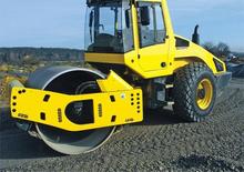 Walzenzüge Bomag BW 213 DH-4