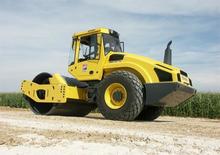 Walzenzüge Bomag BW 213 DH-4