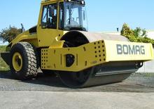 Walzenzüge Bomag BW 226 DH-4