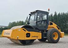 Walzenzüge Liugong 6615E