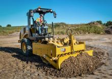 Walzenzüge Caterpillar CP7