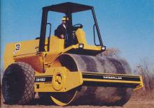 Walzenzüge Caterpillar CS-551