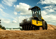 Walzenzüge New Holland V110D