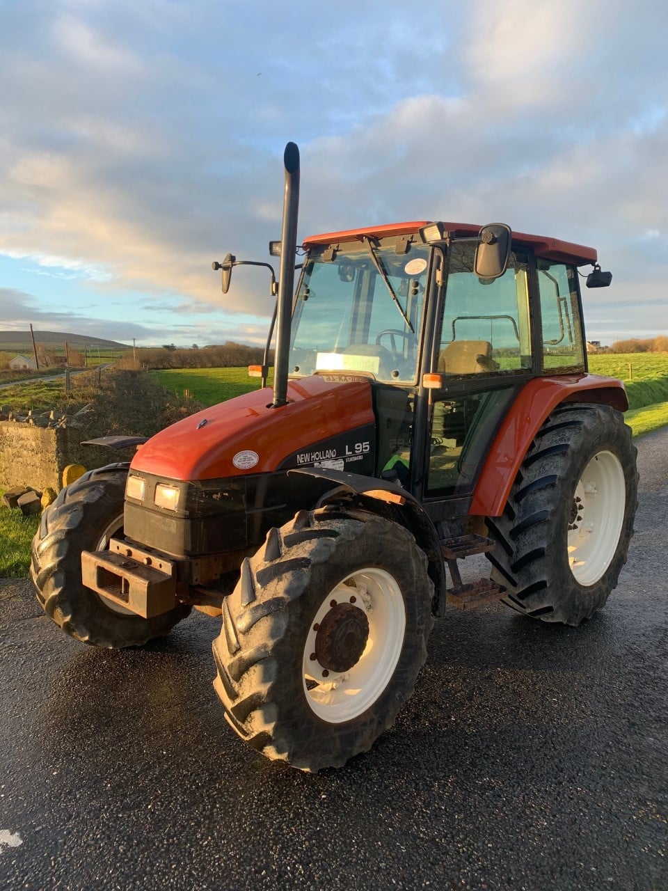 New Holland L95 Technische Daten des Allradtraktors (1996 - 1999 ...