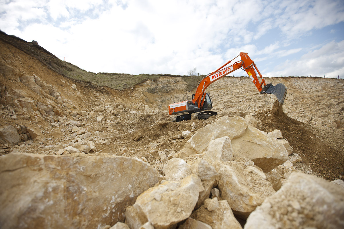 Hitachi ZX 210 LC-3 Bagger technische Daten (2007 - 2013) | Bagger